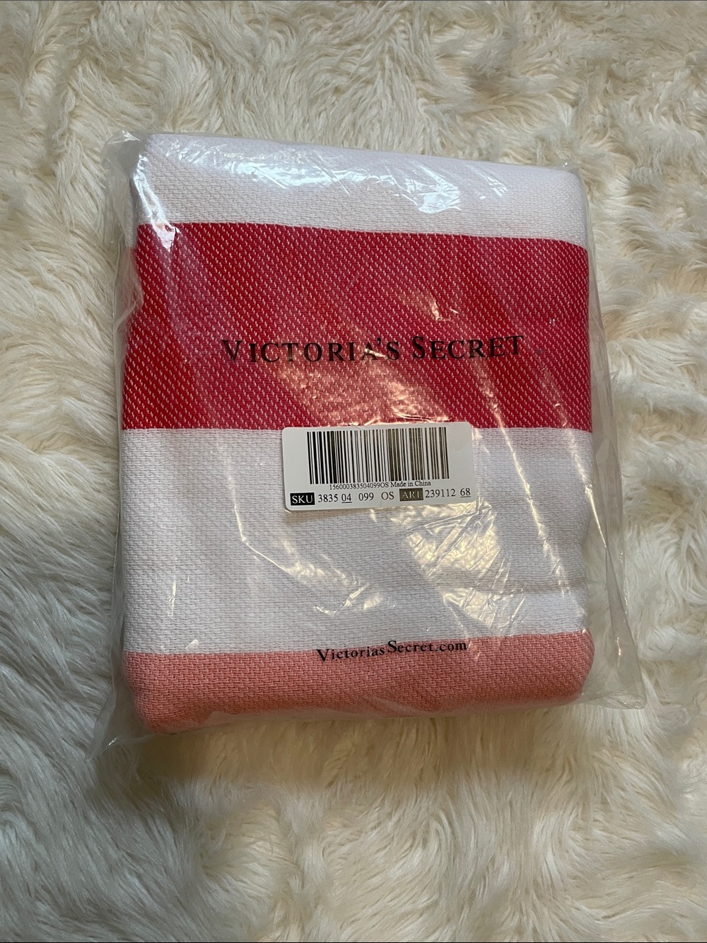 NWT Victoria's Secret Limited Edition Striped Beach Blanket 50x60